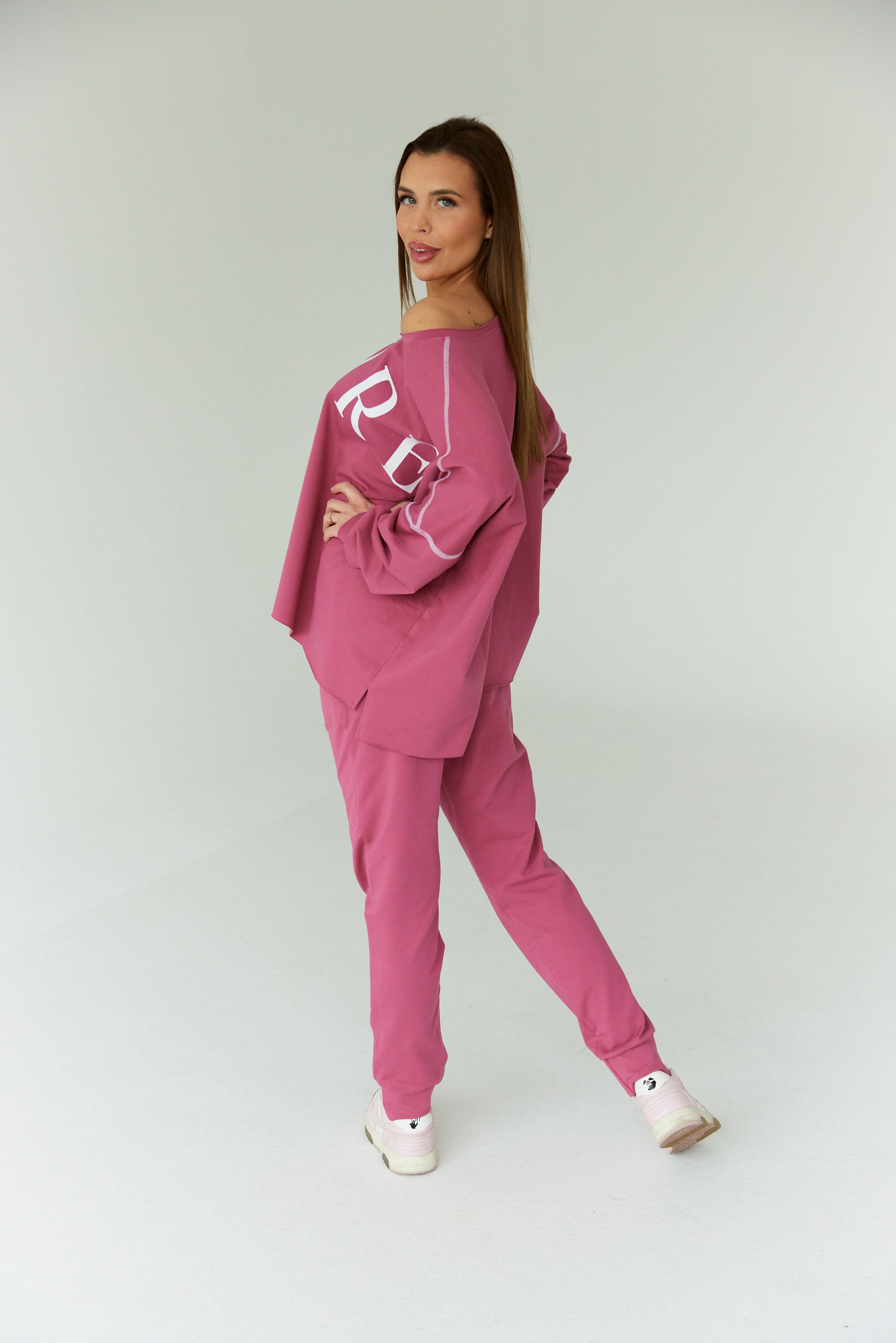 AMORE mályva melegítő